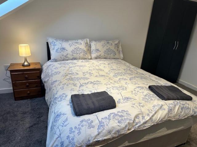 Luton Home Near Airport Private & Shared Bathroom Option Zewnętrze zdjęcie