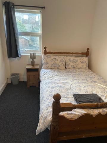 Luton Home Near Airport Private & Shared Bathroom Option Zewnętrze zdjęcie
